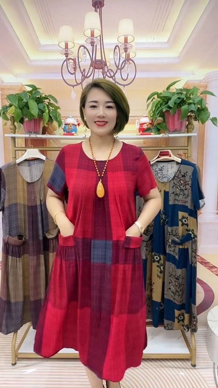❤️【50-100KG】❤️Nova ženska haljina 2025 s kariranim uzorkom i dvama džepovima. Sve veličine. Pristaje svakom tijelu i dobi.