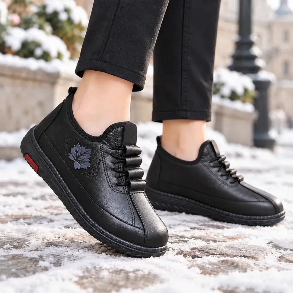 【35 – 41】¡Calzado cálido con estampado de hojas de arce! ¡Mantén tus pies calientes incluso en invierno! ❄️🍁✨