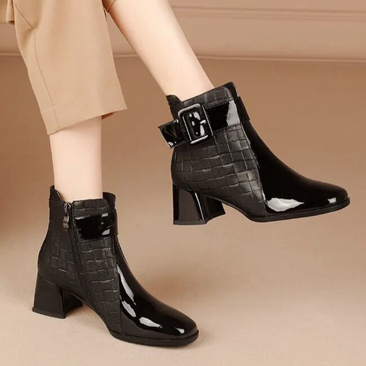 Venta caliente en progreso🌀2025 nuevas botas Martin de punta redonda de estilo coreano de invierno para mujer, botas cortas de tacón bajo
