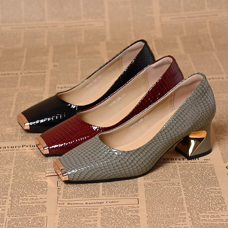 🥿【35-42】Nowe francuskie buty z grubymi obcasami i fakturą, płytkie otwarcie. Kwadratowy nosek, gruby obcas, modny styl