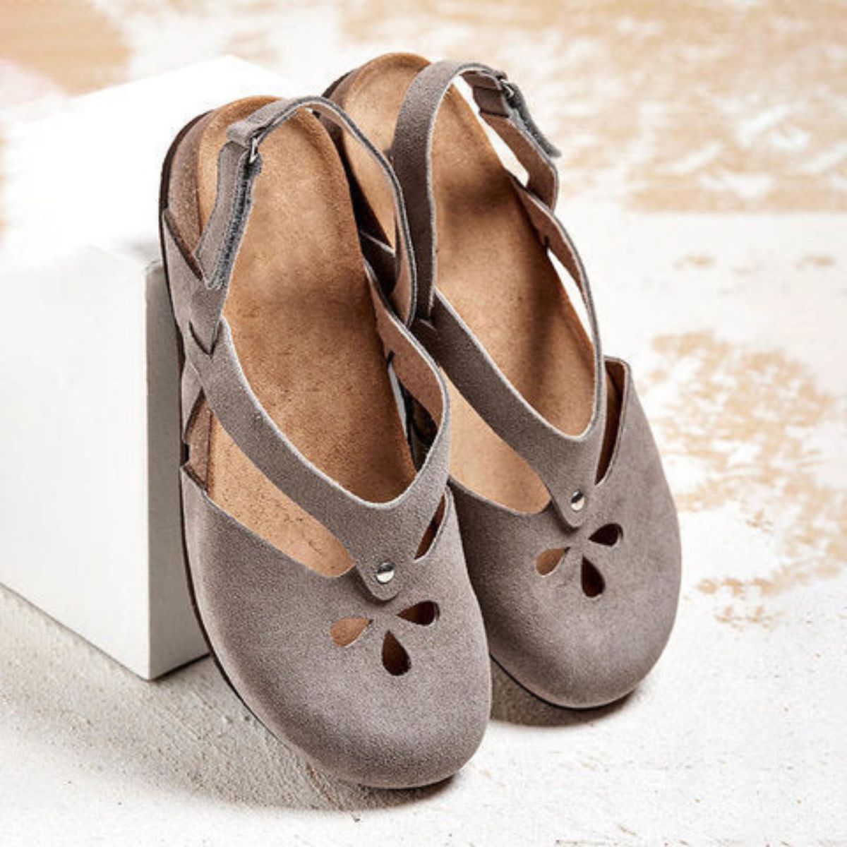 🔥【Ograniczona oferta】 【35-44】🔥2026 wysokiej jakości skórzane sandały casualowe ✅ Okrągły nosek ✅ Płaska podeszwa