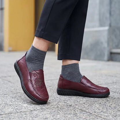 🌸Damskie, haftowane, wsuwane, płaskie buty z miękką podeszwą – oddychające, antypoślizgowe i komfortowe buty do chodzenia dla seniorów
