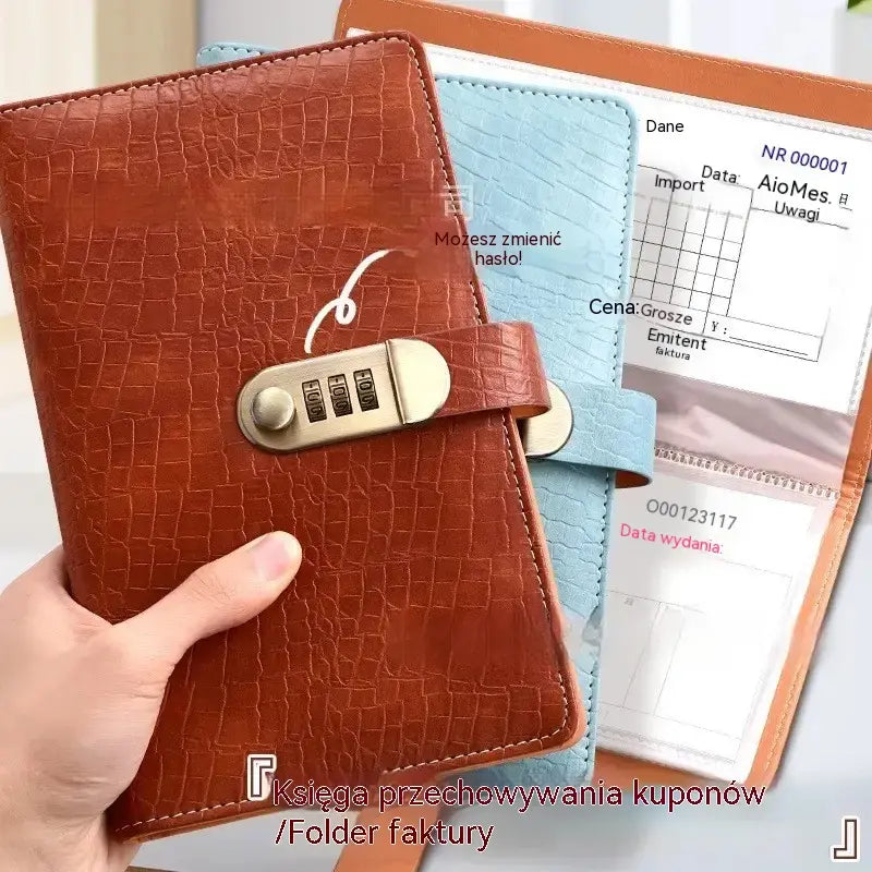 1 sztuka, 99 PLN 📓💰🔐 Notatnik zabezpieczony hasłem, służący do przechowywania czeków, gotówki, kart bankowych i różnego rodzaju paragonów.