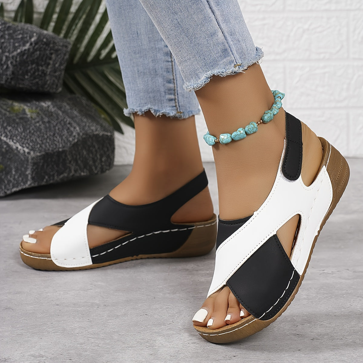 💜💛🧡【36-43】Sandalias de cuña para mujer europeas y americanas, cómodas sandalias playeras con velcro y tira al tobillo.