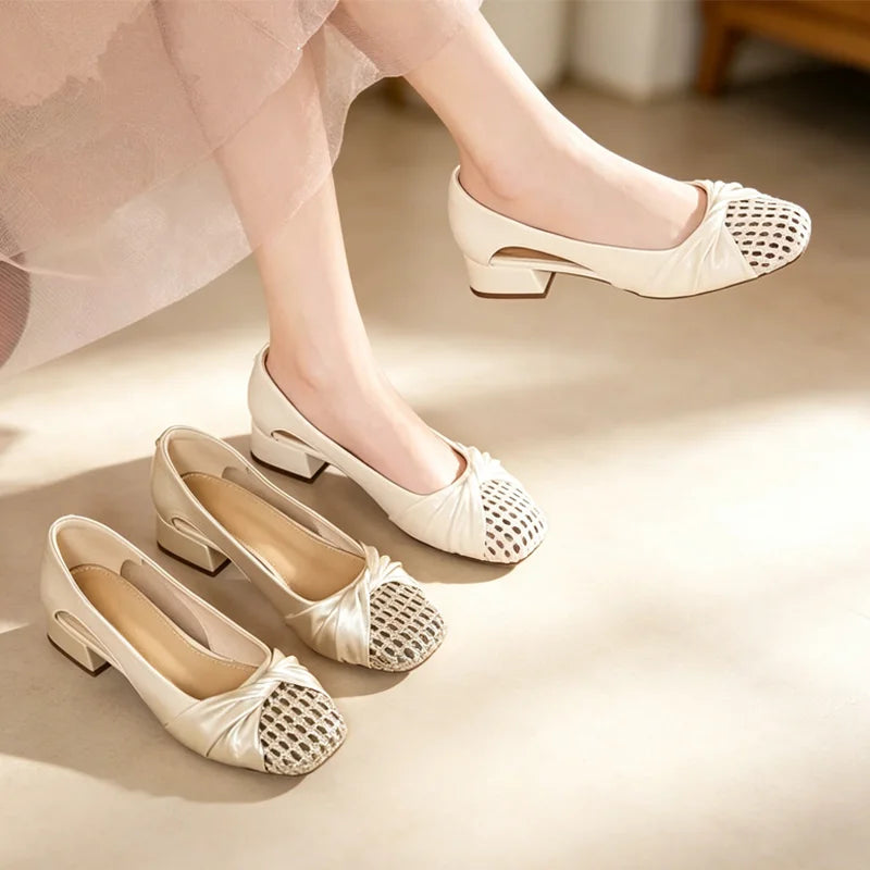 🔥【Zniżka ograniczona czasowo】【35-40】🔥Buty damskie na średnim grubym obcasie, z oddychającą dzianiną w nosku i wycięciami po bokach