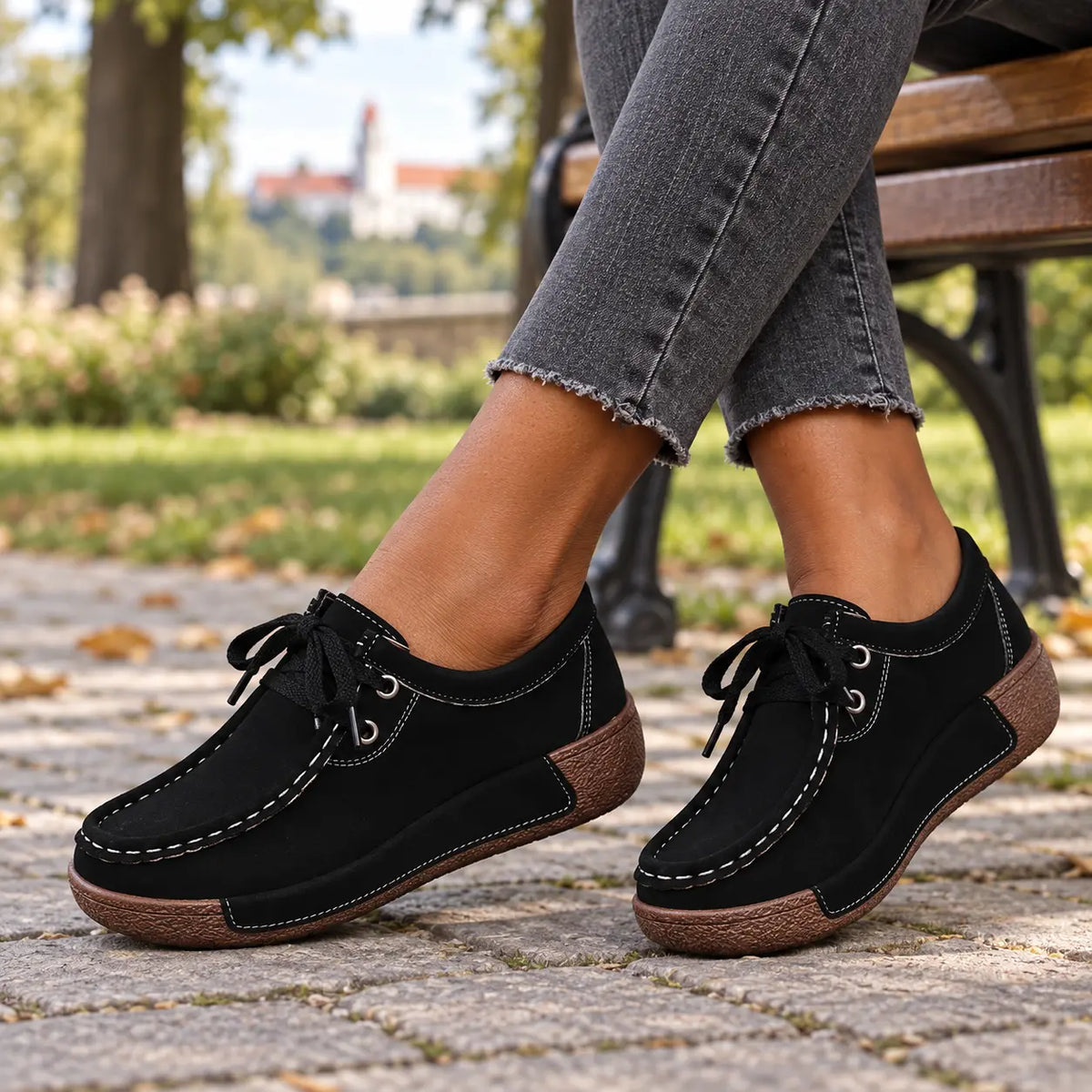 🔥🌞【Zľava 50 %!】Dámske topánky s hrubou podrážkou a okrúhlou špičkou – pohodlné a štýlové topánky s oporou pre chodidlá, ktoré tlmia nárazy a pomáhajú pri správnom držaní tela.