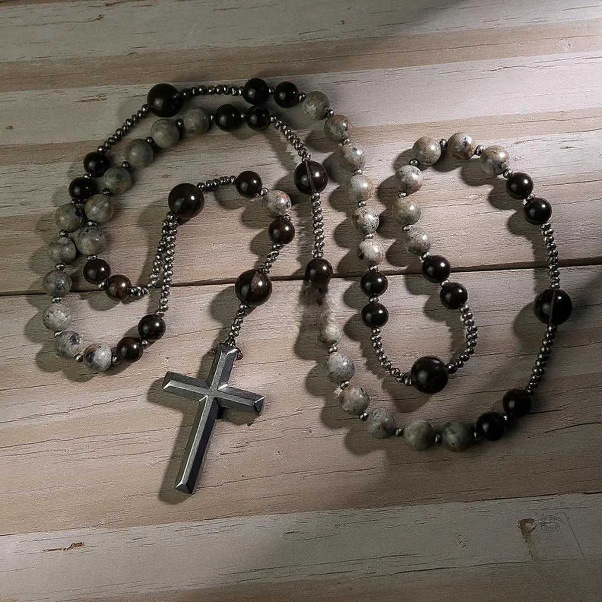 📿😍[Kupite 1, dobijte 1 gratis] 💖✨Krunica ogrlica od prirodnog opsidijana i yooperlita, kristal za energetsku zaštitu i iscjeljenje, reaktivan na UV svjetlo