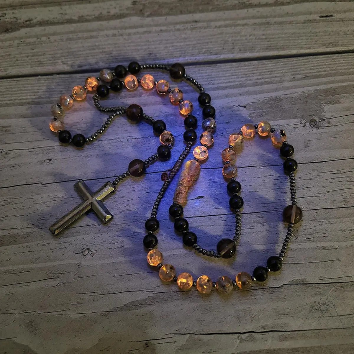 📿😍[Kupite 1, dobijte 1 gratis] 💖✨Krunica ogrlica od prirodnog opsidijana i yooperlita, kristal za energetsku zaštitu i iscjeljenje, reaktivan na UV svjetlo