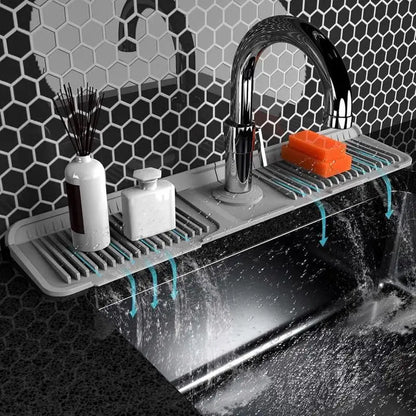 🚰【Silikónová odkvapkávacia podložka na batériu】Pomáha udržiavať váš drez usporiadaný a suchý. Praktická na každodenné umývanie riadu aj upratovanie! ✨