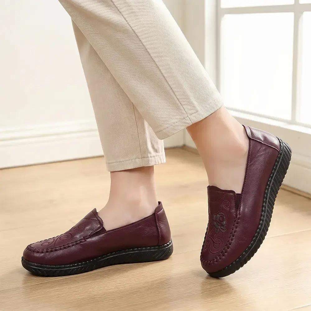 🌸Damskie, haftowane, wsuwane, płaskie buty z miękką podeszwą – oddychające, antypoślizgowe i komfortowe buty do chodzenia dla seniorów