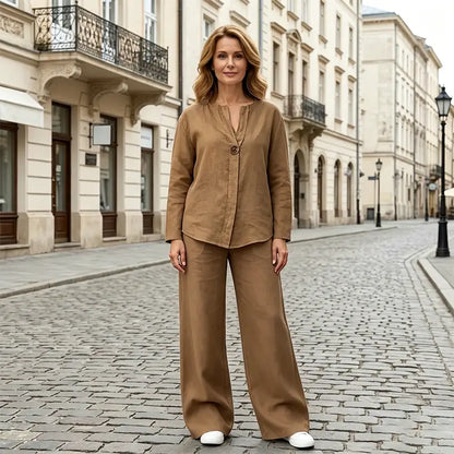 Letni strój casualowo-szykowny: naturalny materiał i nowoczesny design z dekoltem w serek