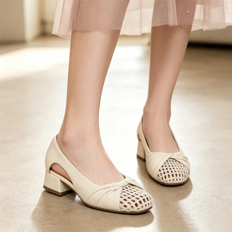 🔥【Zniżka ograniczona czasowo】【35-40】🔥Buty damskie na średnim grubym obcasie, z oddychającą dzianiną w nosku i wycięciami po bokach