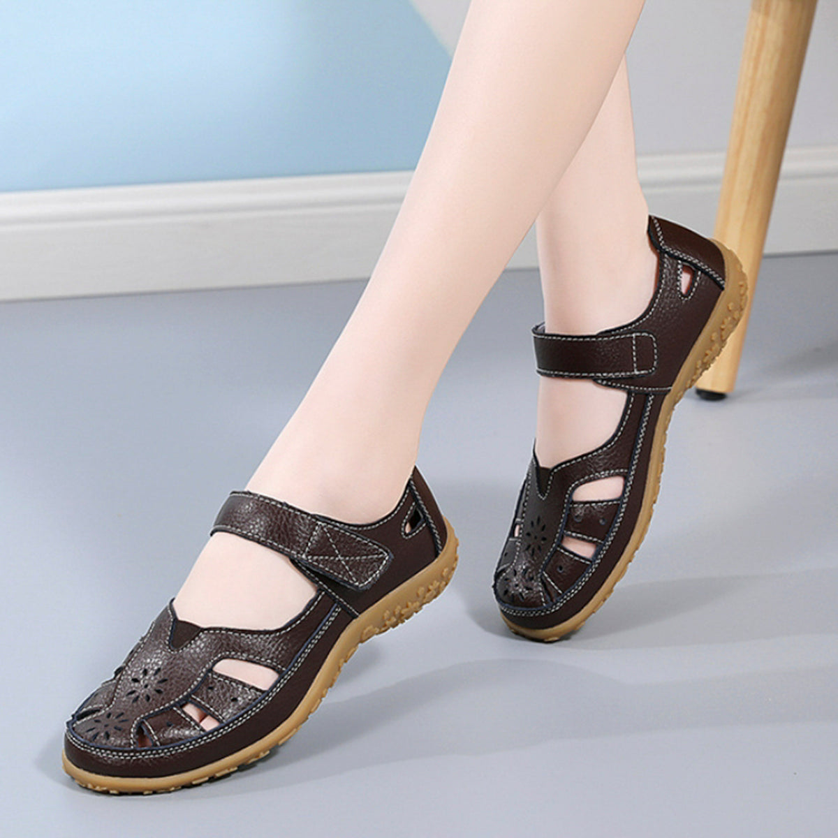 👡【Zniżka ograniczona czasowo】【36-42】🔥Eleganckie i wygodne płaskie sandały ortopedyczne dla kobiet, wykonane z miękkiej skóry naturalnej, wygodne i oddychające.