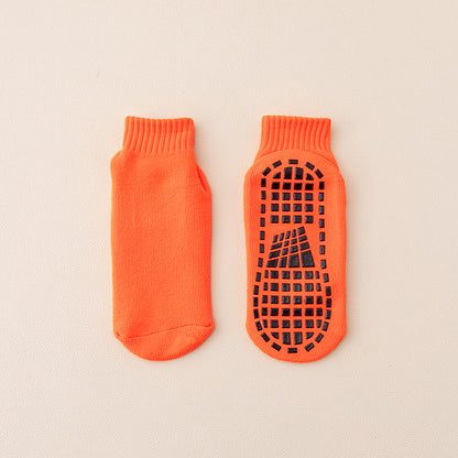 🧦🔥💥Kup 3, a 3 dostaniesz gratis🔥 Zimowe, antypoślizgowe skarpetki podłogowe, bardzo szorstkie i ciepłe, bardzo gruba, wykonane z frotte, Massuje podeszwy stóp