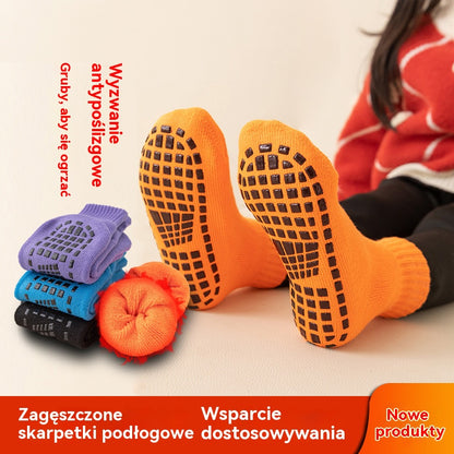 🧦🔥💥Kup 3, a 3 dostaniesz gratis🔥 Zimowe, antypoślizgowe skarpetki podłogowe, bardzo szorstkie i ciepłe, bardzo gruba, wykonane z frotte, Massuje podeszwy stóp