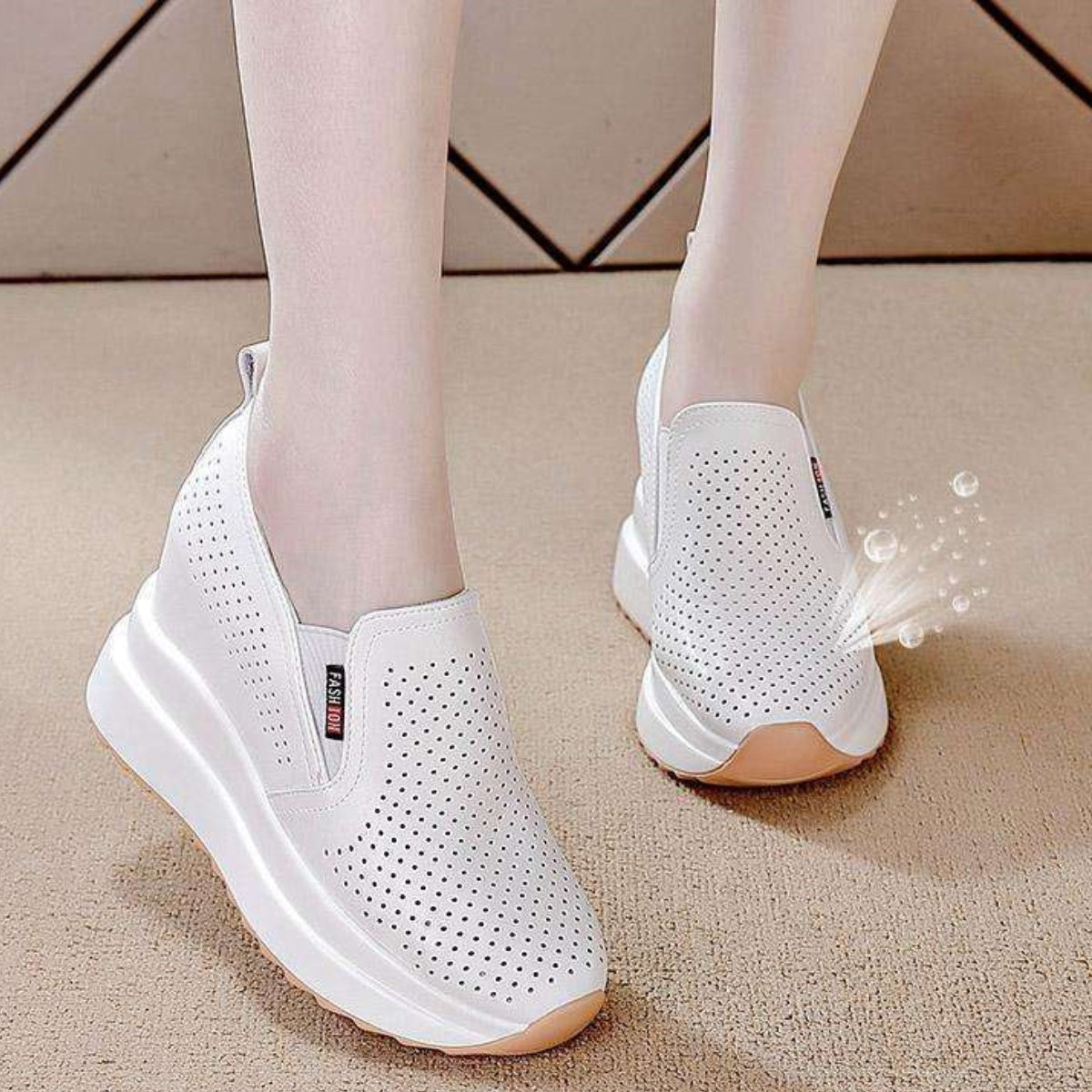 💖【35-40】Damskie białe sneakersy na koturnie podwyższające wzrost 2025