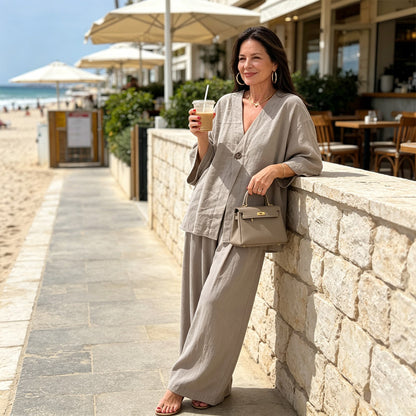 🌟Novedad de verano 2026: Elegante traje casual de mujer con cuello en V y corte holgado【Top + Pantalones de pierna ancha】