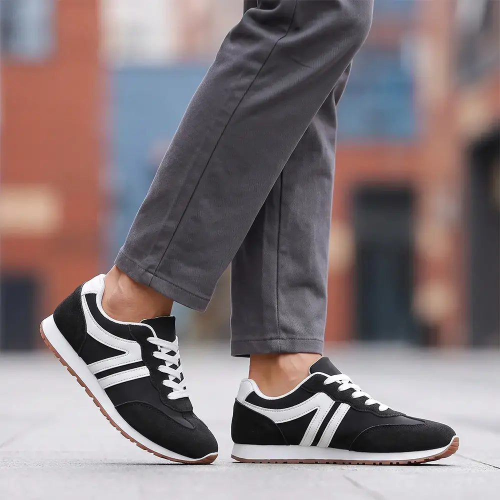 👟 Klasyczna sylwetka – ponadczasowy design butów do biegania w stylu retro połączony z nowoczesnymi elementami – kultowy styl, który nigdy nie wyjdzie z mody.