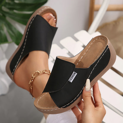 【Ponuda】 👡 【36-43】 2025. Nova europska i američka moda papuča na klin za plažu s ribljim ustima